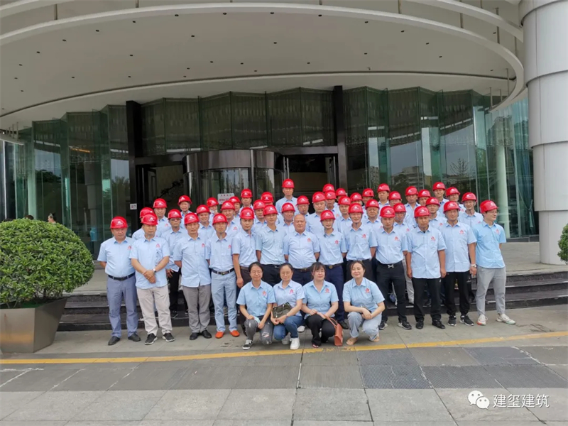 热烈祝贺：成都建玺建筑劳务有限公司获评市级“守合同重信用”称号。